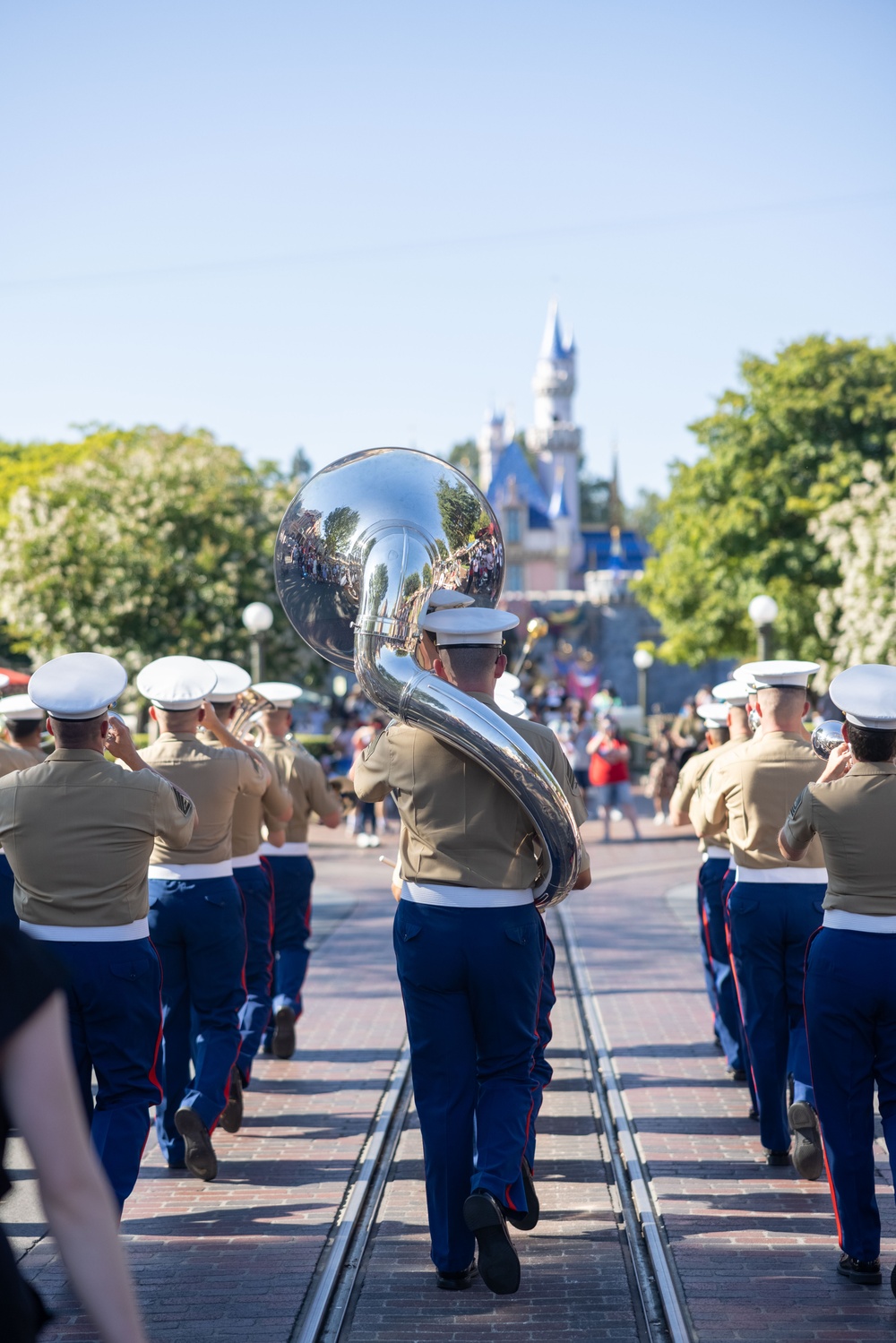 1st MARDIV Band performs at Disneyland for Independence Day