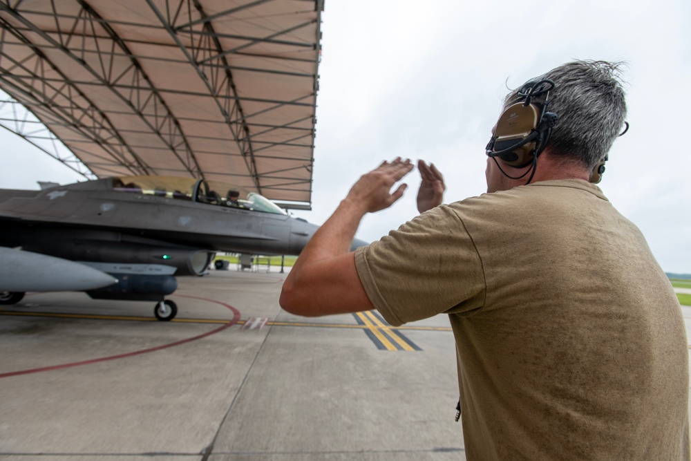 U.S. Army Brig. Gen. David Jenkins Flies with South Carolina Air National Guard