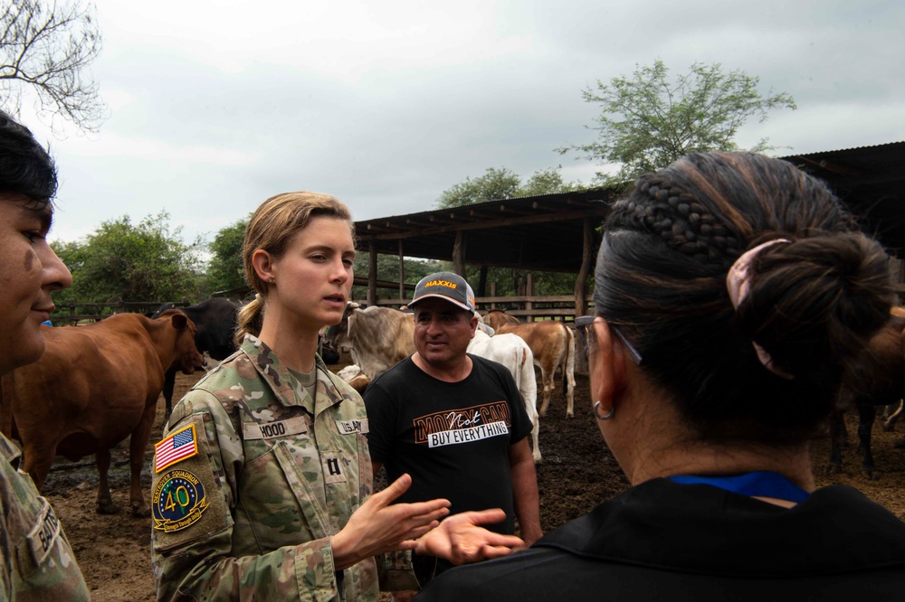 USNS Comfort Veterinarian SMEE in Ecuador