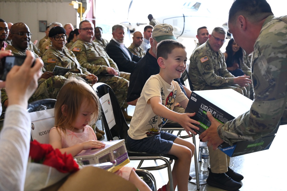 District of Columbia Army National Guard Aviation Battalion and Facility hosts change of command ceremony