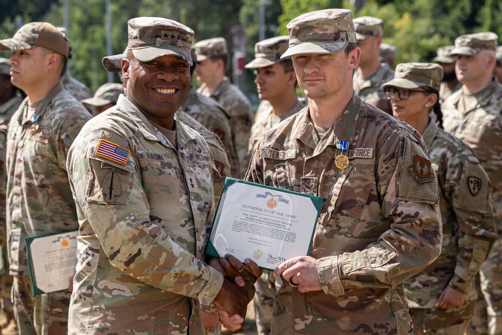 86th Airlift Wing Recognized by 21st Theater Sustainment Command