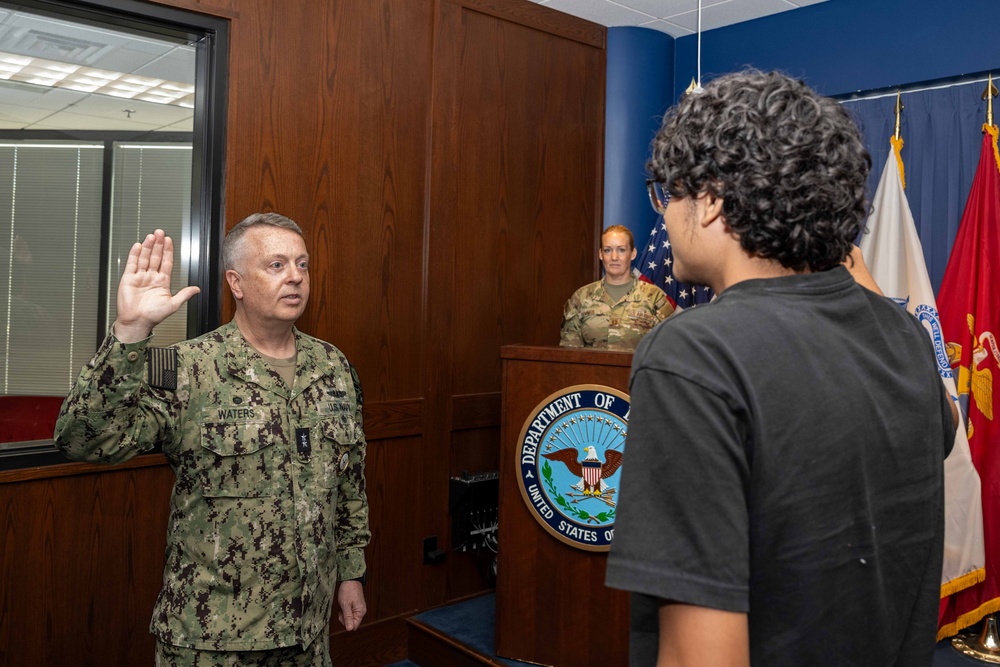 CNRC visits Phoenix MEPS