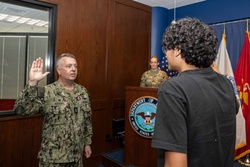 CNRC visits Phoenix MEPS [Image 5 of 14]