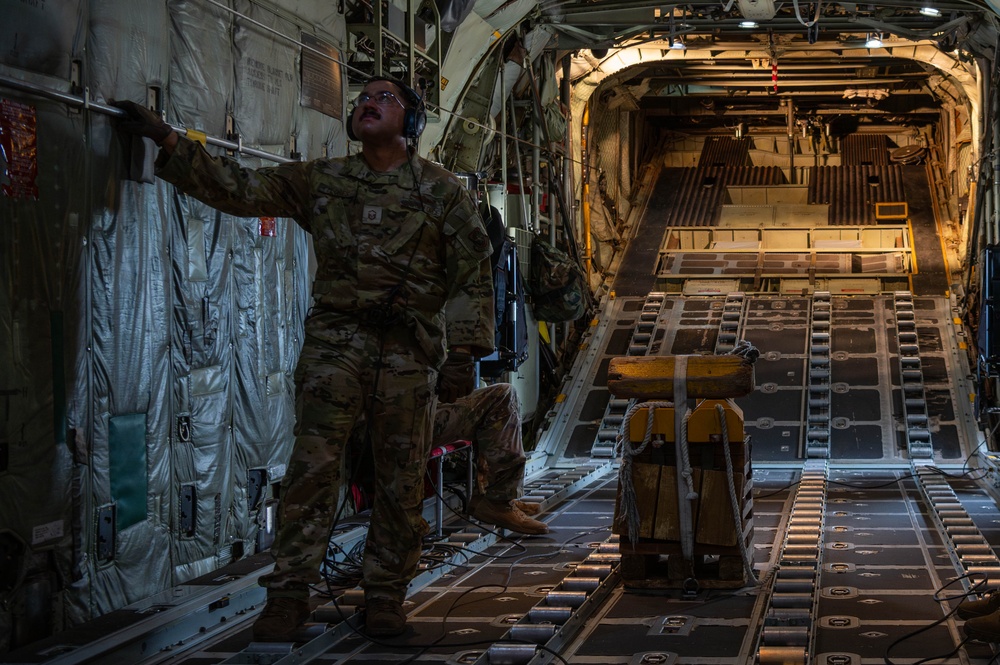 169th Airlift Squadron Loadmasters Conduct Readiness Training