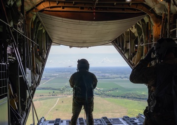 169th Airlift Squadron Loadmasters Conduct Readiness Training