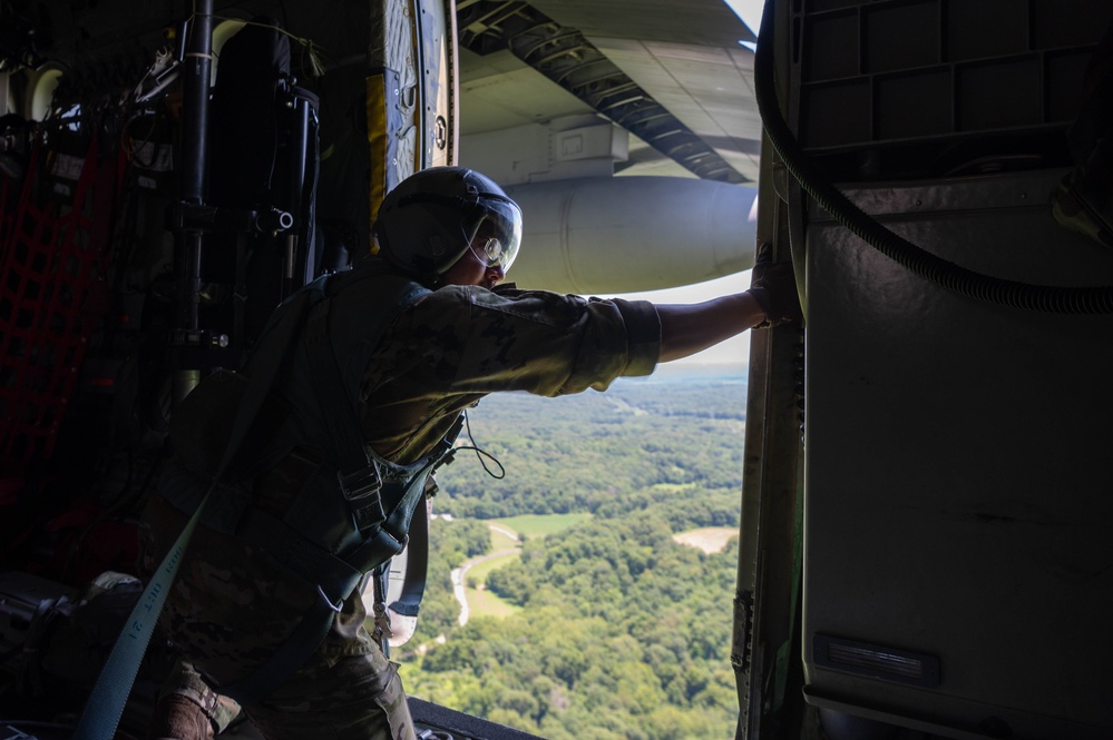 169th Airlift Squadron Loadmasters Conduct Readiness Training