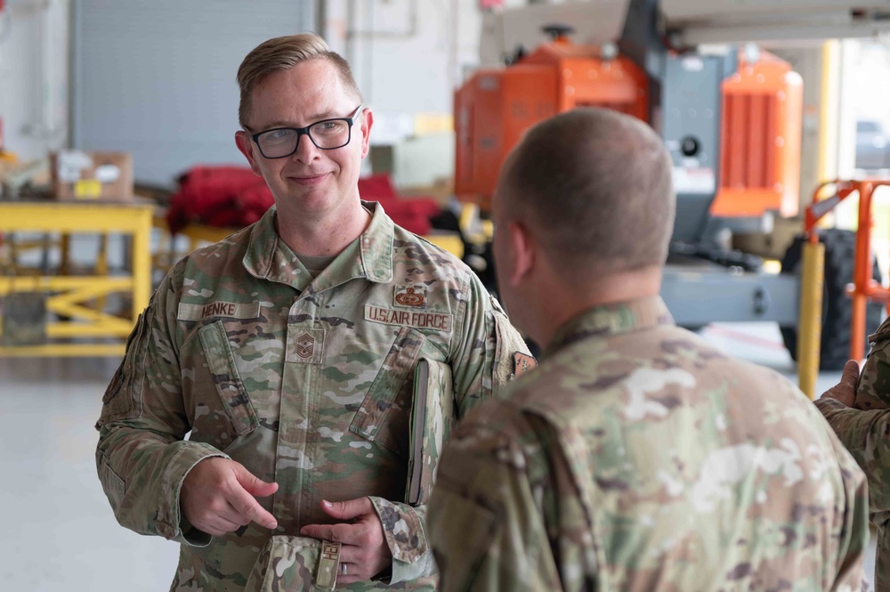 Missouri Air Guard Command Chief Visits 139th Airlift Wing