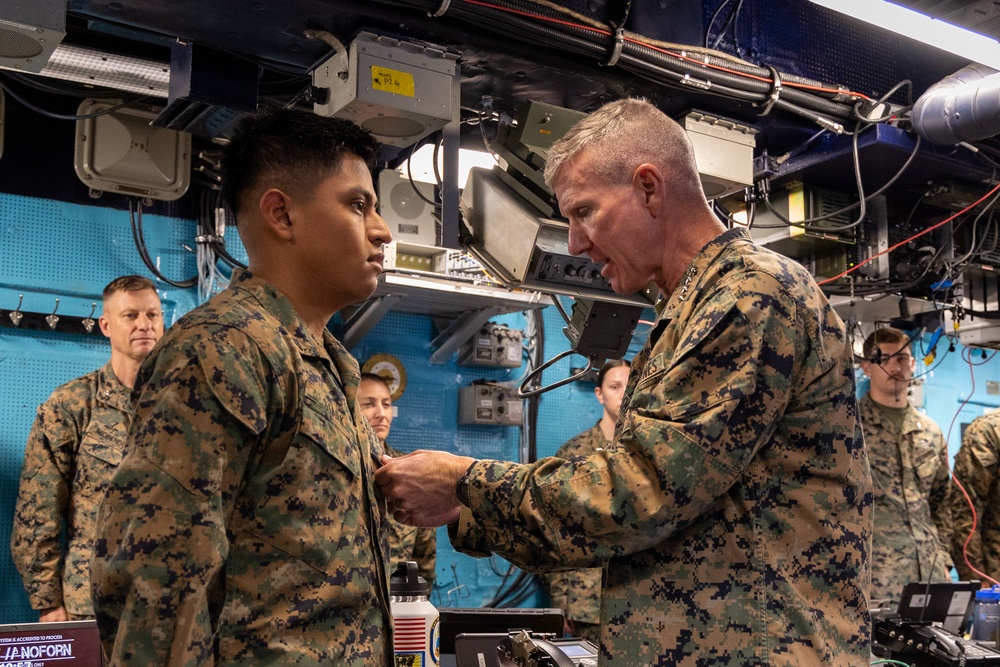 22nd MEU(SOC) | 39th Commandant of the Marine Corps Gen. Eric M. Smith Visits USS Iwo Jima