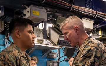 22nd MEU(SOC) | 39th Commandant of the Marine Corps Gen. Eric M. Smith Visits USS Iwo Jima
