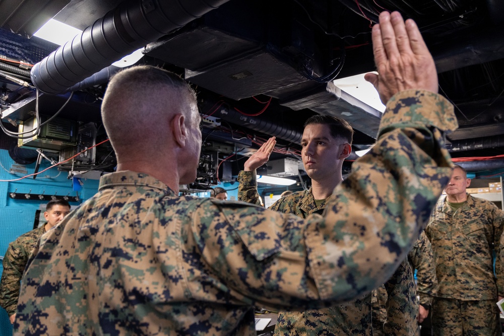 22nd MEU(SOC) | 39th Commandant of the Marine Corps Gen. Eric M. Smith Visits USS Iwo Jima