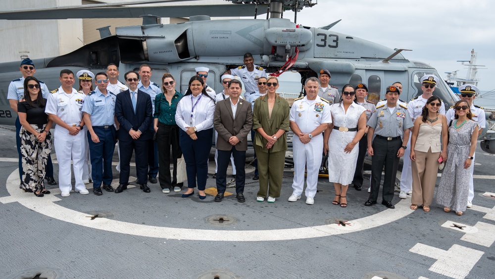 Distinguished Visitors aboard The USNS Comfort in Ecuador