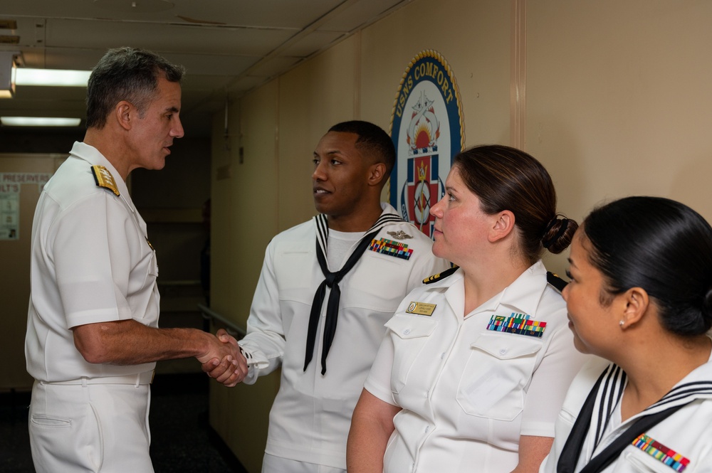 Distinguished Visitors aboard The USNS Comfort in Ecuador