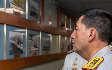 Distinguished Visitors aboard The USNS Comfort in Ecuador
