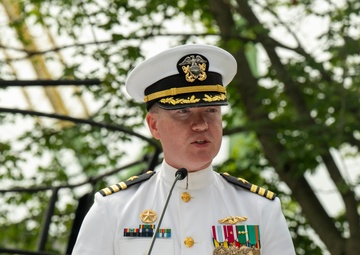 USS Cheyenne (SSN 773) Holds Change of Command