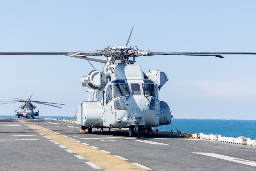 22nd MEU(SOC) | CH-53K Land on USS Iwo Jima During COMPTUEX