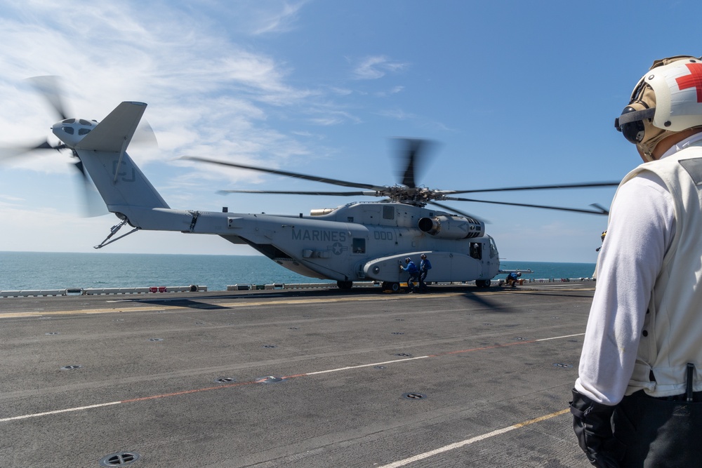 22nd MEU(SOC) | CH-53K Land on USS Iwo Jima During COMPTUEX