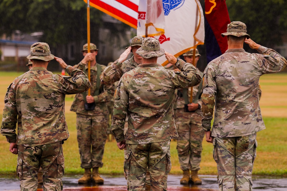 Tropic Lightning Honors Ceremony Welcomes New Senior Leaders at Schofield Barracks