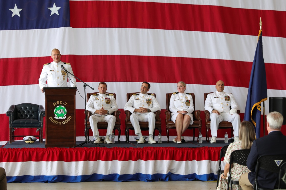 HSC-7 Holds Change of Command