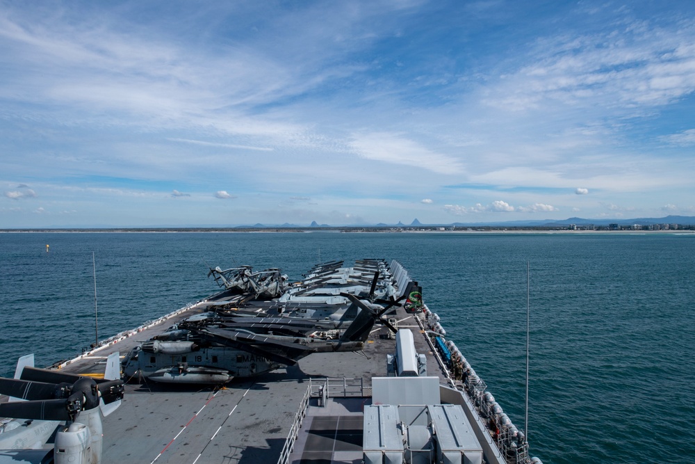 USS AMERICA (LHA 6) Arrives in Brisbane