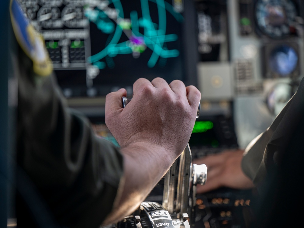459ARW Refuels 4FW