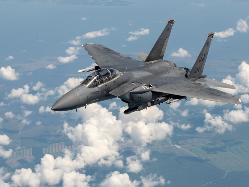 459ARW Refuels 4FW