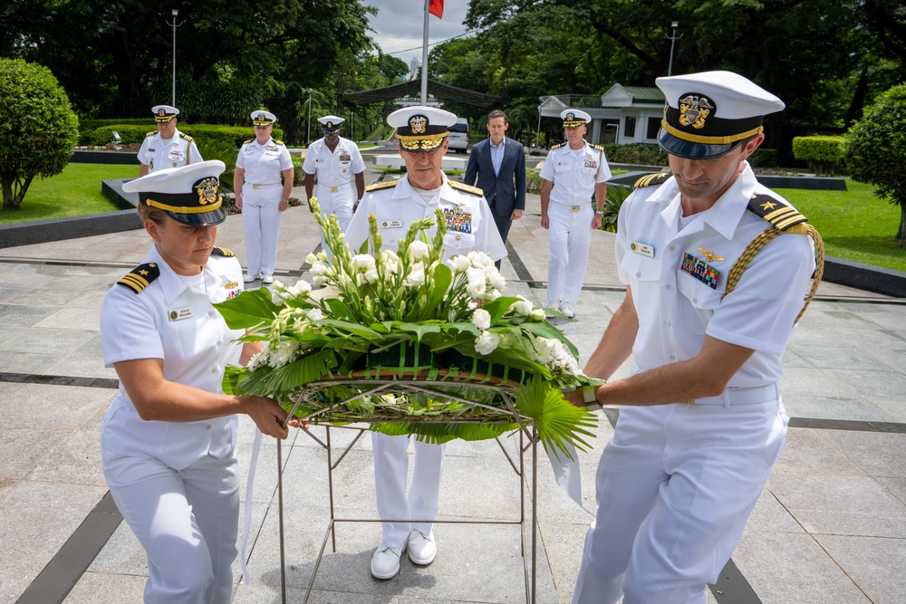 COMPACFLT Lays a Wreath at the Tomb of the Unknown Soldier in Manila, Philippines