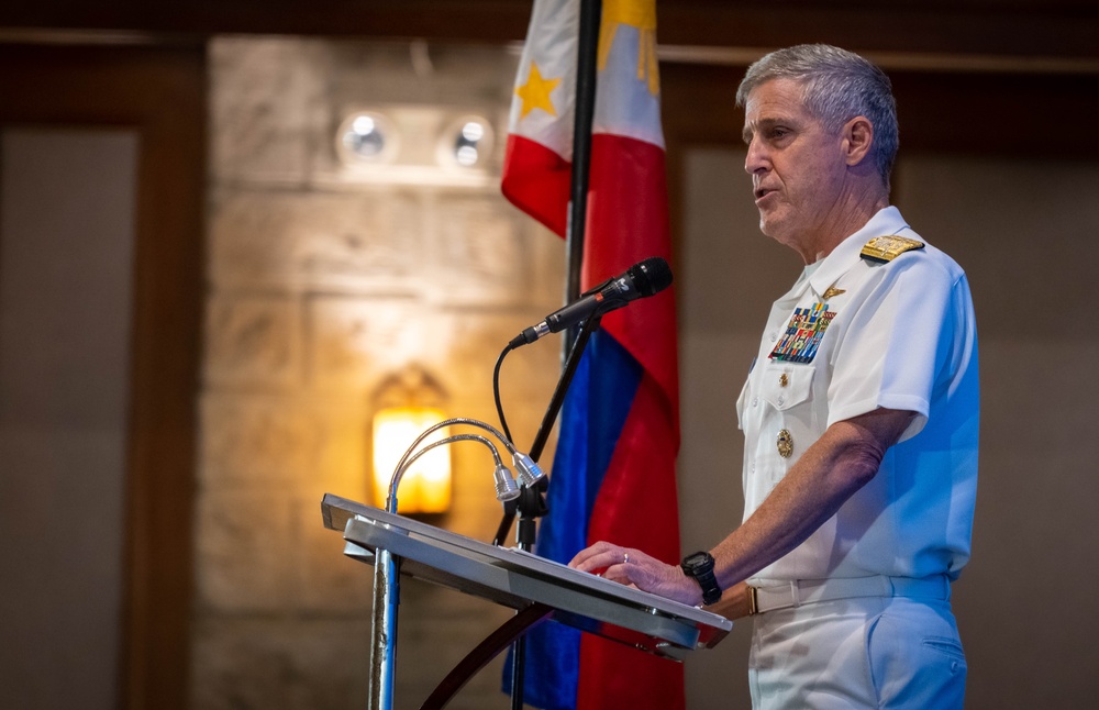 COMPACFLT Delivers Remarks at STRATBASE