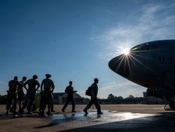 459ARW Refuels 4FW [Image 1 of 3]