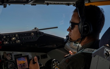 459ARW Refuels 4FW