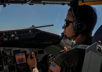 459ARW Refuels 4FW