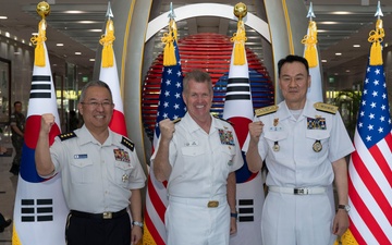 U.S. Indo-Pacific Commander Joins Trilateral Chiefs of Defense in South Korea