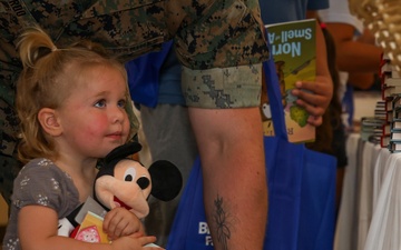 SLOTUS reads to Blue Star Families with Disney