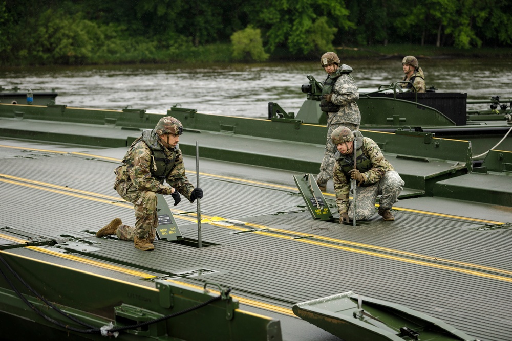 South Dakota Army National Guard conducts rafting operations