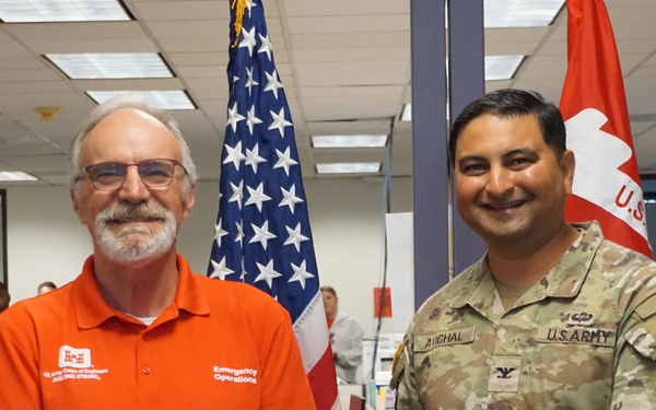 USACE employee receives certificate of appreciation