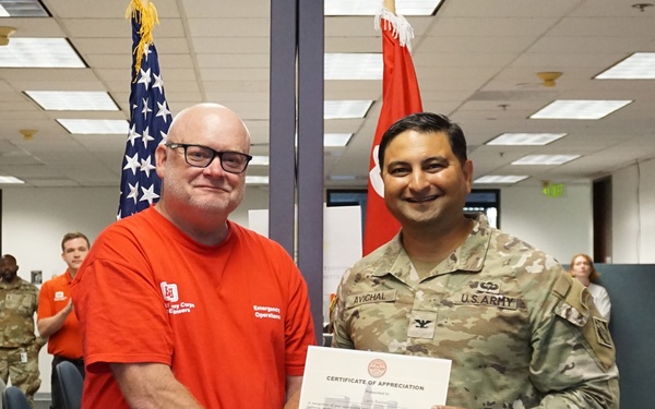 USACE employee receives certificate of appreciation