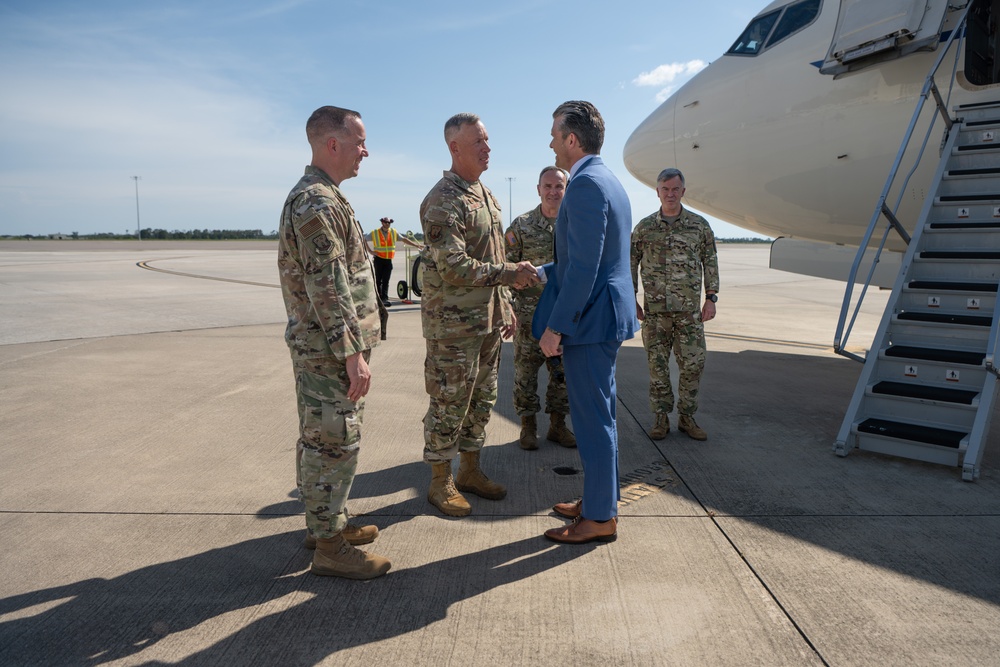 SecDef arrives at MacDill