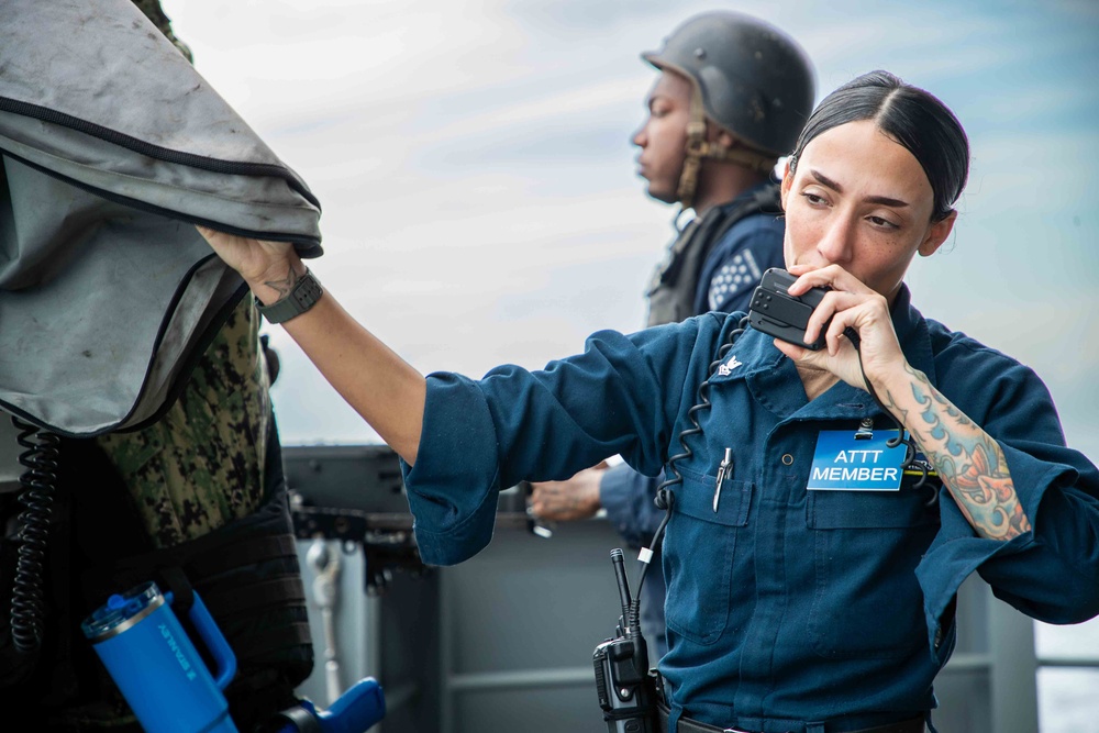 George Washington Conducts Small Boat Engagement Drill