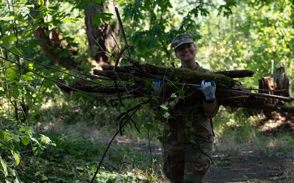 Oregon Army National Guard Community Park Cleanup