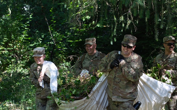 Oregon Army National Guard Community Park Cleanup