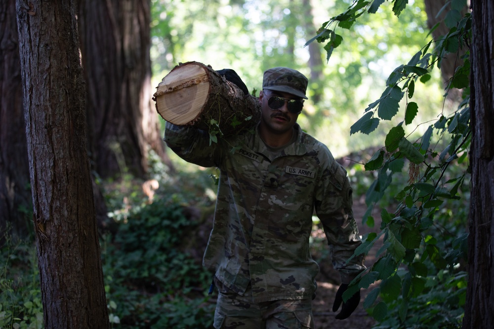 Oregon Army National Guard Community Park Cleanup