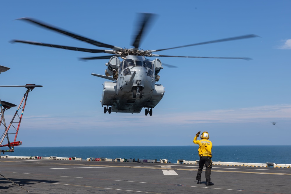 USS Iwo Jima conducts flight operations with new CH-53K King Stallion