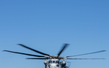 USS Iwo Jima conducts flight operations with new CH-53K King Stallion