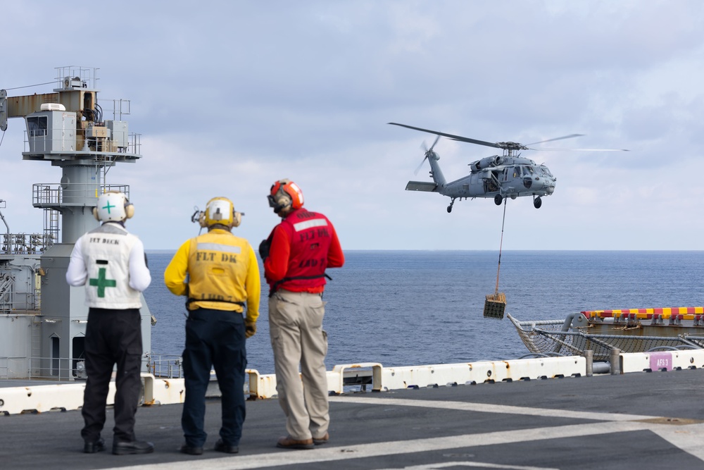 USS Iwo Jima conducts vertical replenishment