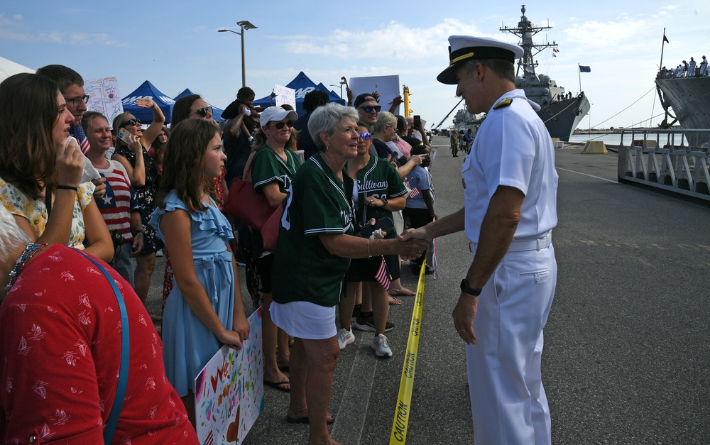 USS The Sullivans return home from Deployment