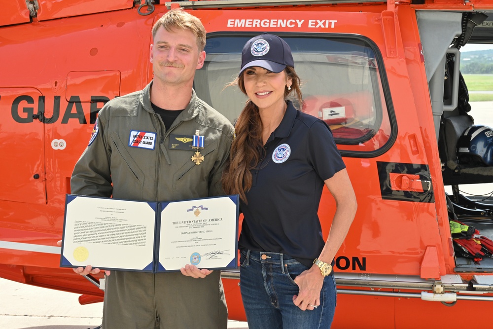 DHS Secretary awards Air Station Corpus Christi aircrew for heroic actions during Kerrville flash flooding
