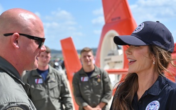 DHS Secretary awards Air Station Corpus Christi aircrew for heroic actions during Kerrville flash flooding