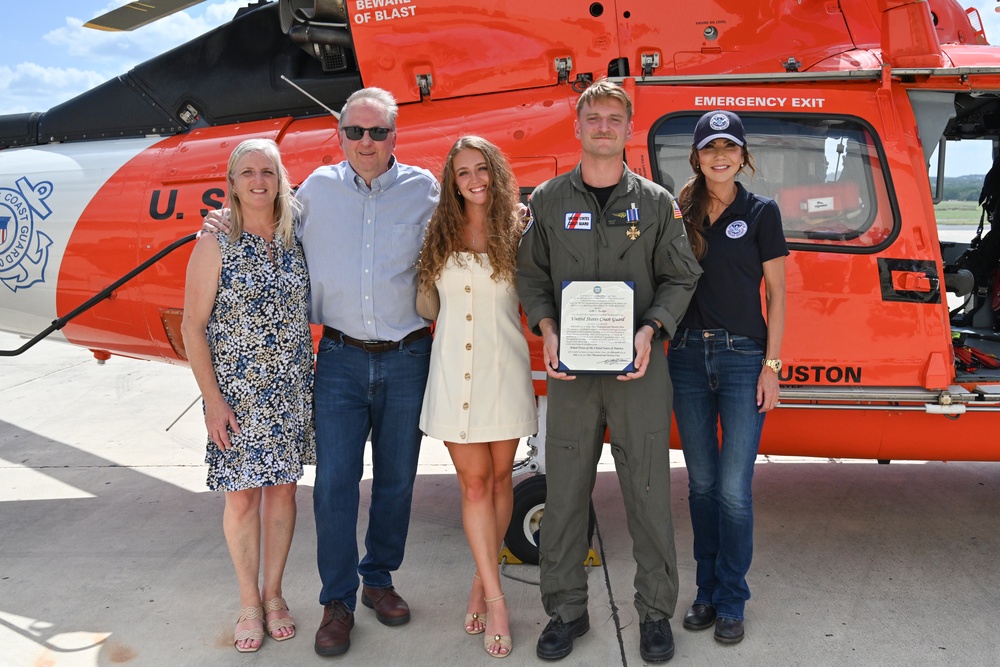 DHS Secretary awards Air Station Corpus Christi aircrew for heroic actions during Kerrville flash flooding