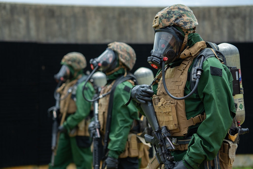 CLR-37 MOPP and HAZMAT Table 5 Familiarization