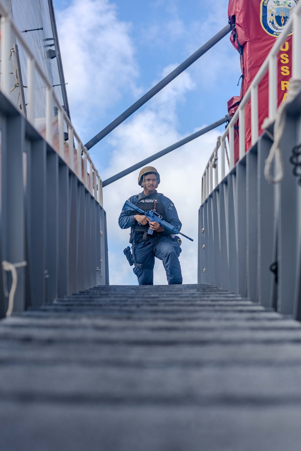 USS Ralph Johnson Sailors Conduct Anti-Terrorism Drills while In-Port NSF Diego Garcia