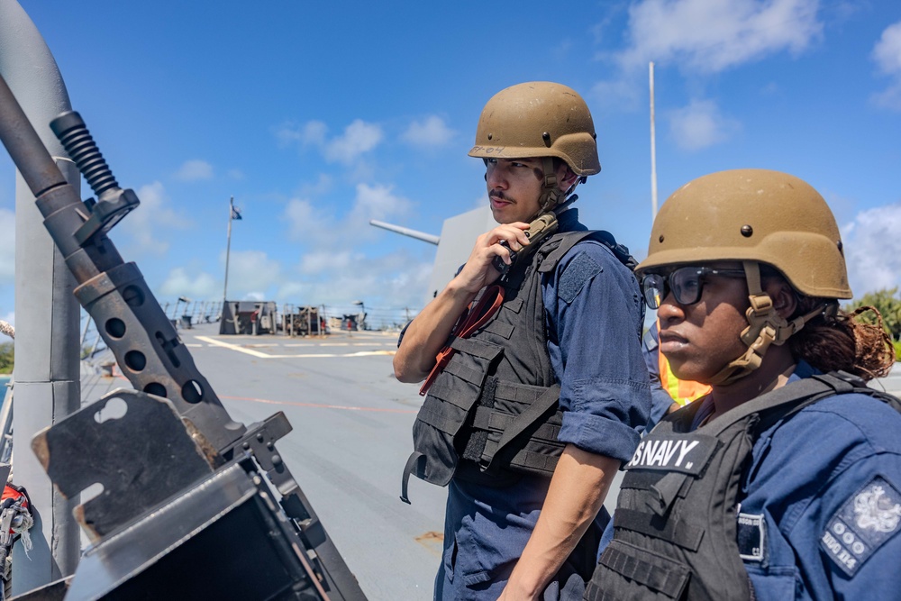 USS Ralph Johnson Sailors Conduct Anti-Terrorism Drills while In-Port NSF Diego Garcia
